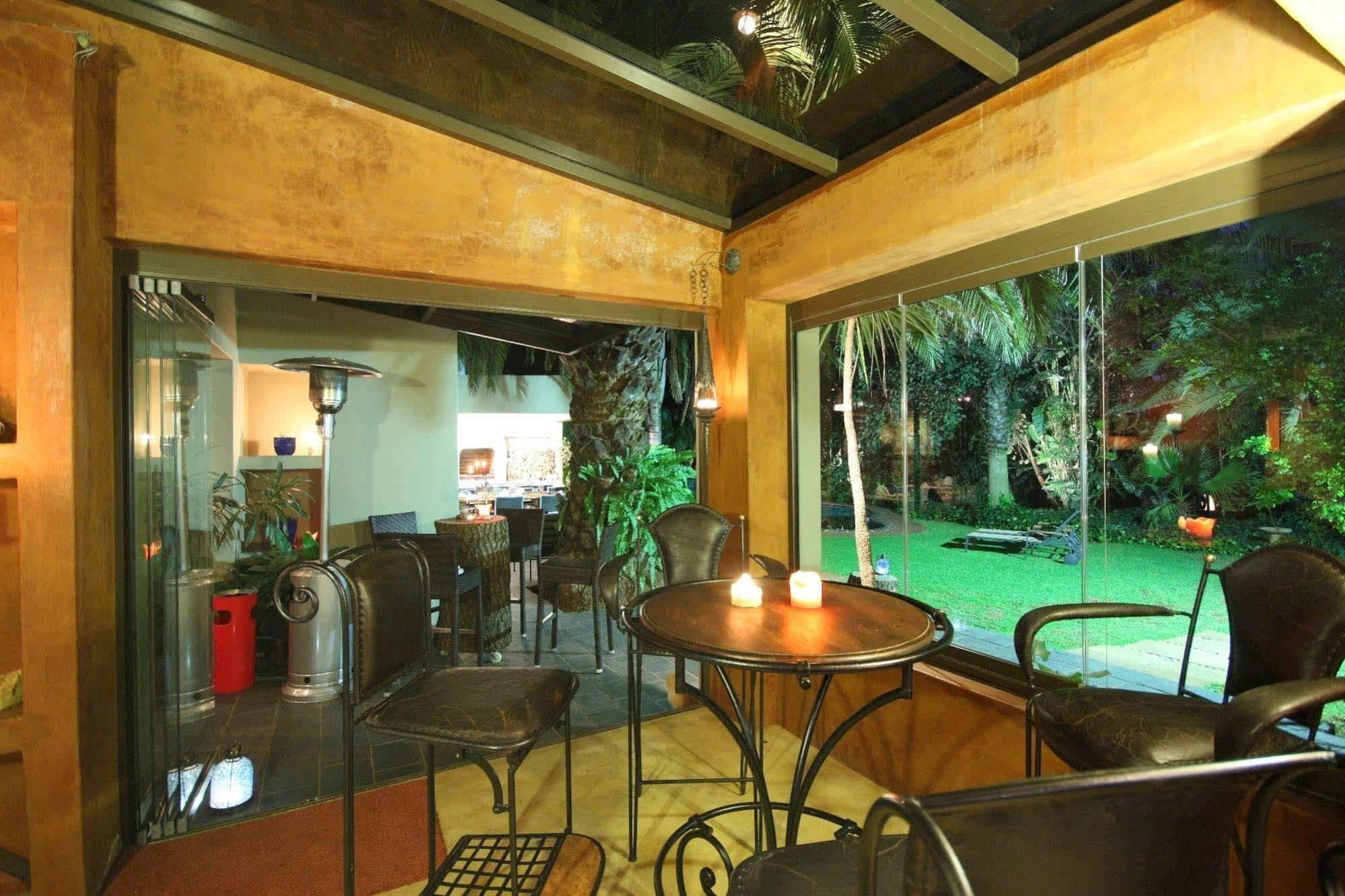 African Rock Hotel & Spa, A "Boutique Lifestyle Resort" Kempton Park Exterior photo